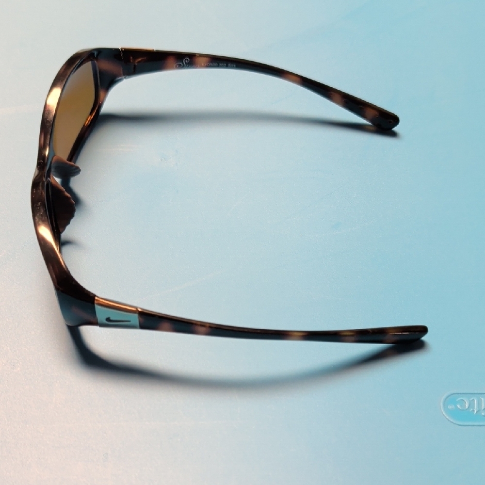 Nike Siren Brown/Black Sunglasses - Picture 6 of 9